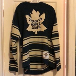 Toronto Maple Leaves Sweater // Vintage